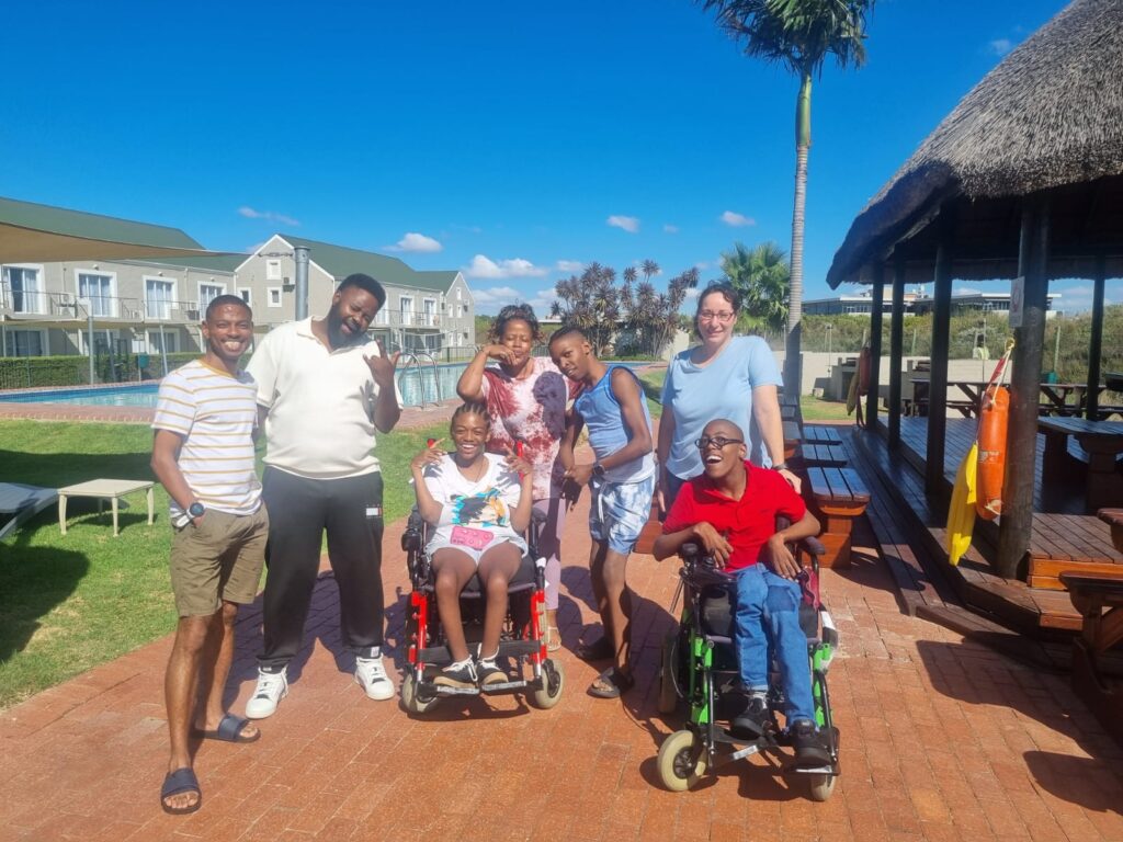 08e79bc3-9cea-4def-93a4-473d6d4323f0 2